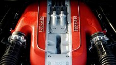 Ferrari работи върху V12 с над 830 конски сили