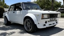 Във Флорида продават Lada 2105 с двигател 2JZ-GTE от Toyota