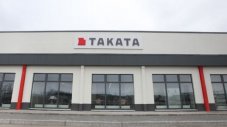 Takata плаща половин милиард на партньорите си