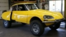 Когато се кръстосат Citroen DS и Toyota Land Cruiser
