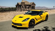 Corvette Stingray е Автомобил на годината на Северна Америка