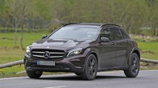 Mercedes-Benz работи върху два нови кросоувъра