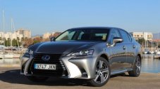 Lexus пенсионира знаменит седан