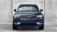 Volvo не бърза да изоставя моделите с ДВГ