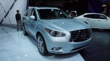 Infiniti QX60 Hybrid се появи в Ню Йорк