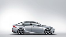 Lexus IS се появи в Детройт