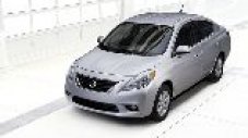 Nissan представи и новата Versa седан