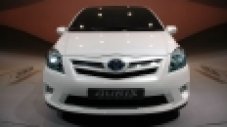 Toyota представи Auris хибрид
