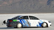 Хибридът Volkswagen Jetta би собствения си рекорд