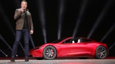 Мъск праща Tesla Roadster на Марс
