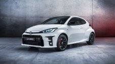 Toyota GR Yaris само с 2 бона по-евтина от Renault Megane RS