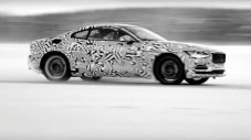 Polestar тества хибридното си купе около Полярния кръг (ВИДЕО)