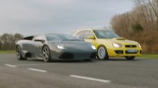 Вижте как евтино Subaru засрами Lamborghini на пистата
