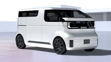 Toyota представи малък и стилен електрически ван с голям потенциал