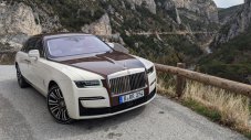 Колата с най-скъпия таван: тестваме Rolls-Royce Ghost Amber Roads