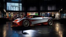 Превърнаха уникална Pagani Hyara в 63-годишен Fiat