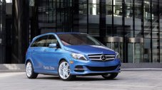 Mercedes B-Class Electric Drive се закани на BMW i3 