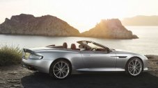 Aston Martin DB9 пенсионира Virage