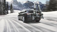 Tesla спира достъпните Model S и Model X