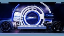 BYD ще пусне масови модели с твърдотелни батерии едва след 5 години