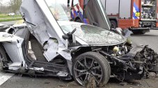 Милионер разби своето Lamborghini на парчета