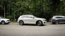 Volkswagen Touareg се научи да паркира без шофьор