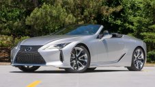 Колко бърз всъщност е кабриолетът Lexus LC 500?