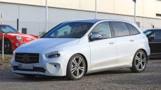 Новият Mercedes-Benz B-Class вече е без камуфлаж