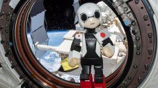 Киробо - първият говорещ робот в открития космос