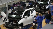 BMW влага в експанзия и битка с конкуренцията