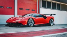 Ferrari разкри нова суперкола, която не може да се купи