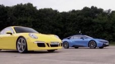 BMW i8 в драг среща с Porsche 911 Carrera S