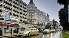 Златна флотилия на Mercedes-Benz в Кан