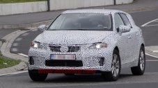 Lexus вече тества бъдещия NX