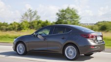Mazda3 Sedan лъсна в интернет