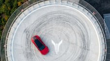 Китайски кросоувър записа впечатляващ рекорд на Гинес