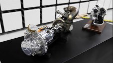 Mercedes-Benz вкарва технология от F1 и в масовите си модели