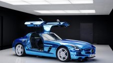 Париж 2012 &ndash; електрически  SLS AMG