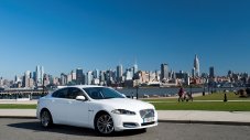 Jaguar XF с награда от Business Car