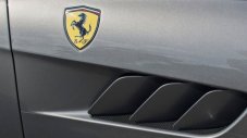 Ferrari изненада с нестандартен двигател