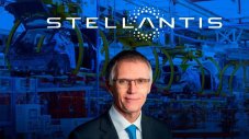 Тавареш все пак си тръгва от Stellantis