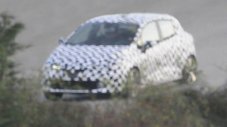Папараците хванаха и новото Renault Clio