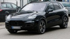 Porsche тества обновения Cayenne