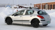 Заловиха Peugeot 301 по време на тест