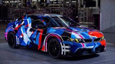 BMW показа електрическото M3