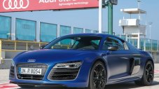 Новото Audi R8 може да получи малък мотор