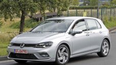Хибридната версия на новия VW Golf също не се крие