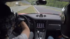 Да спасиш Porsche-то си на "Нюрбургринг"