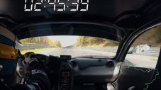 McLaren P1 унищожи рекорда на "Нюрбургринг" (ВИДЕО)