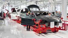 Tesla съкращава 7% от работниците си